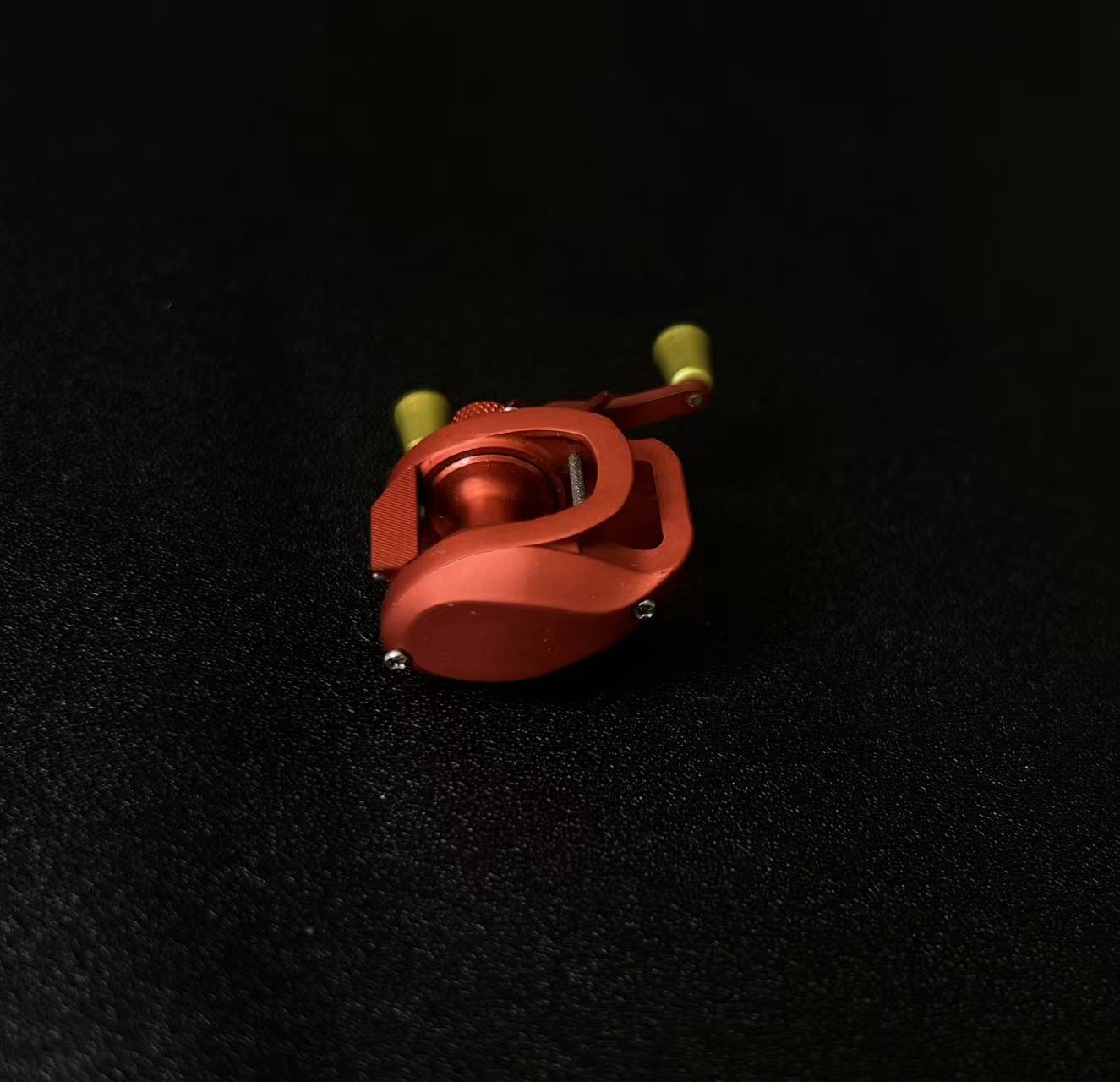 Mini Baitcasting Reel Necklace-Red 1.0