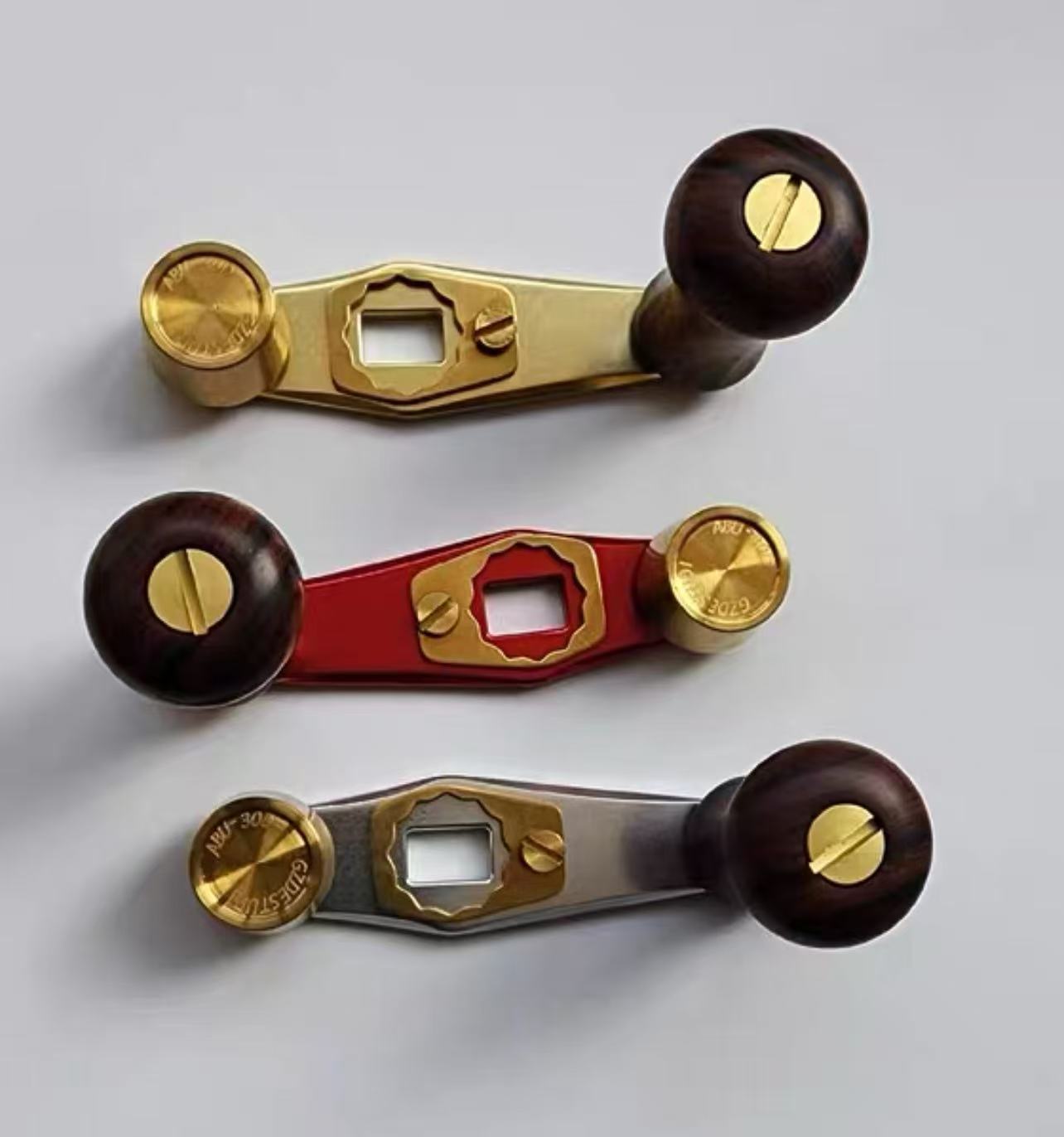 ABU1500/2500/1601/2501  ISUZU 421/420  DAIWA gs1000 handle