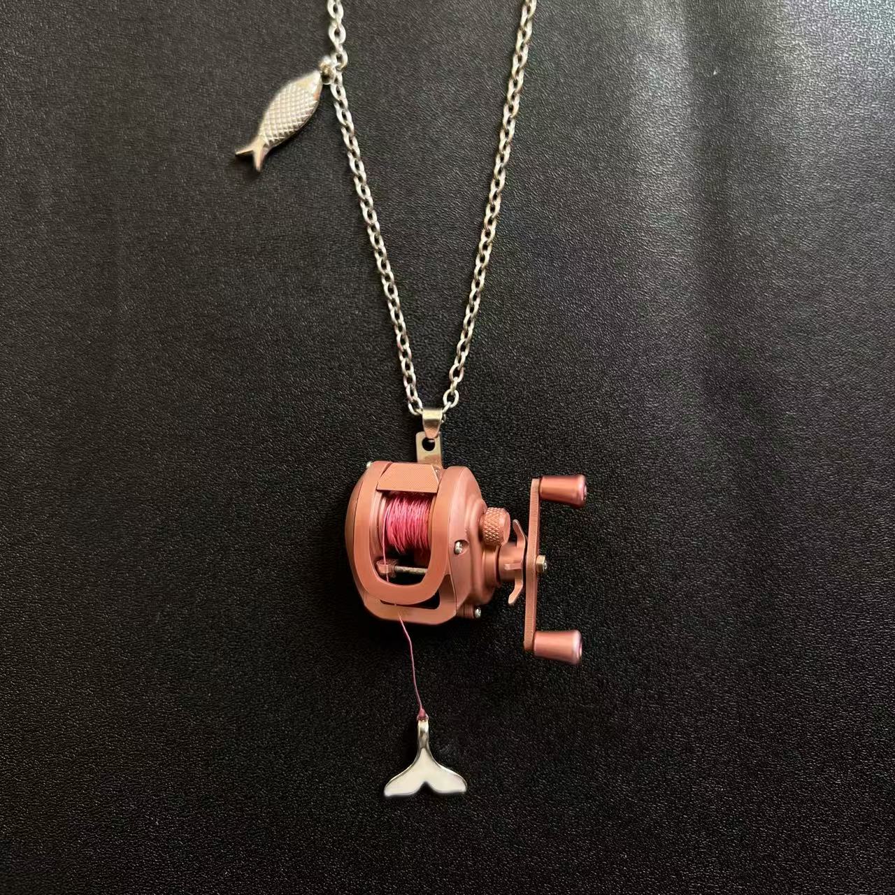 Mini Baitcasting Reel Necklace-Pink 1.0