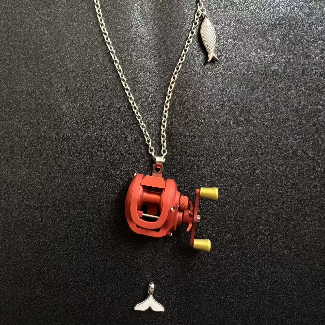 Mini Baitcasting Reel Necklace-Red 1.0
